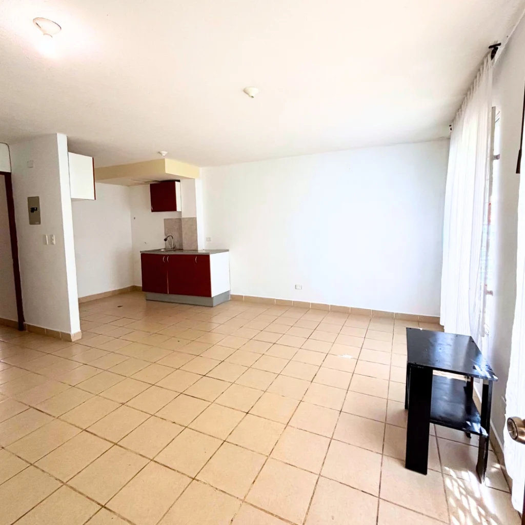 Vista de la sala comerdor del departamento de venta en el Sur de Quito, sector Divino Niño comercializado por Huasipichai.